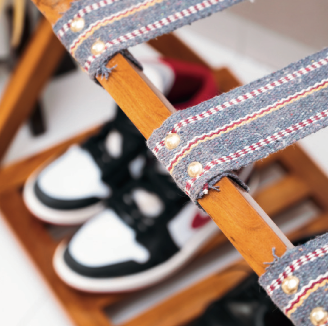 Foldable Luggage Stand