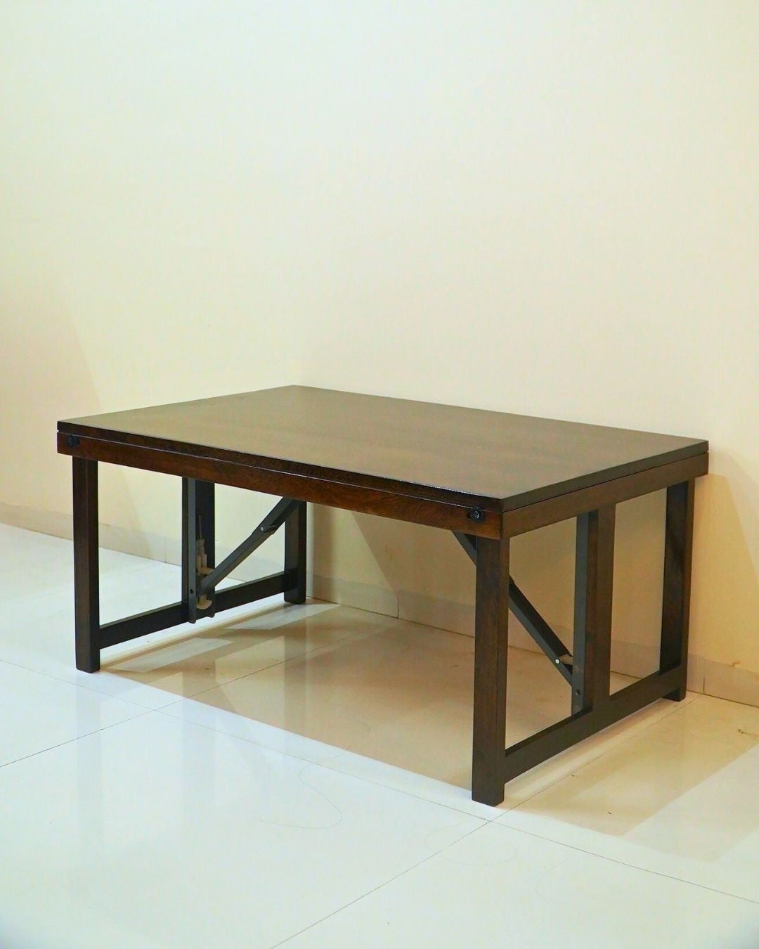 Foldable Center Table