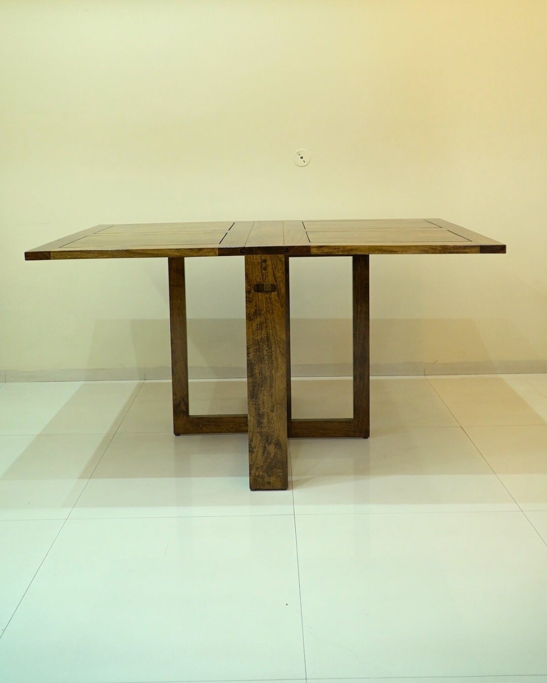 Foldable Rectangle Dining Table