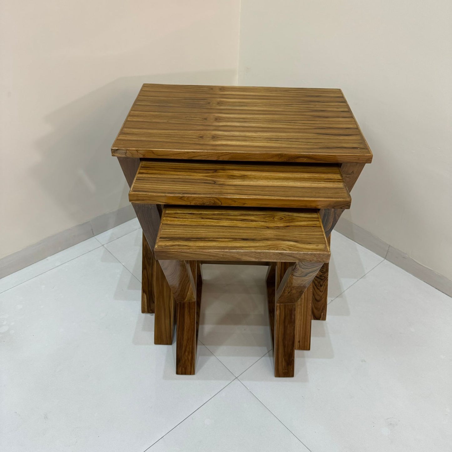 Wooden Nesting Table (Set of 3 Pcs)